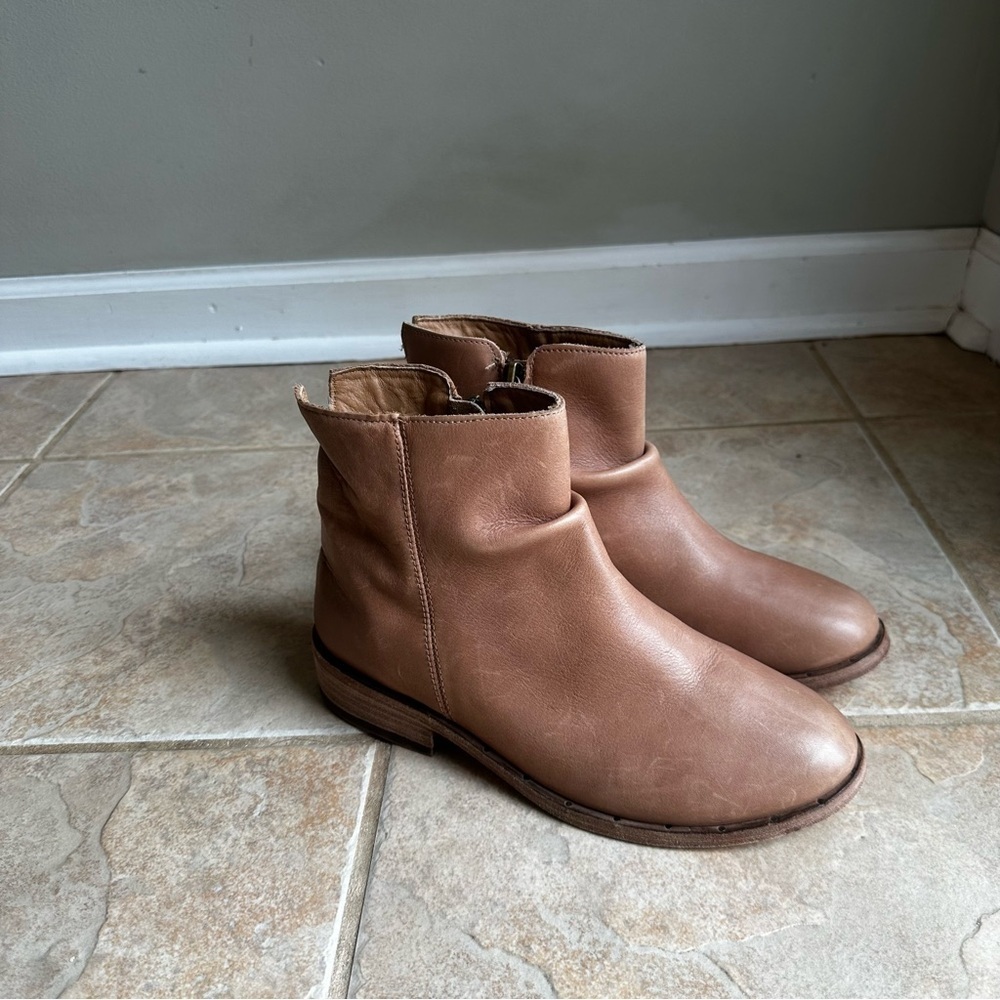 NEW Beek Falcon Ankle Bootie Brown Cognac Zip Shoes